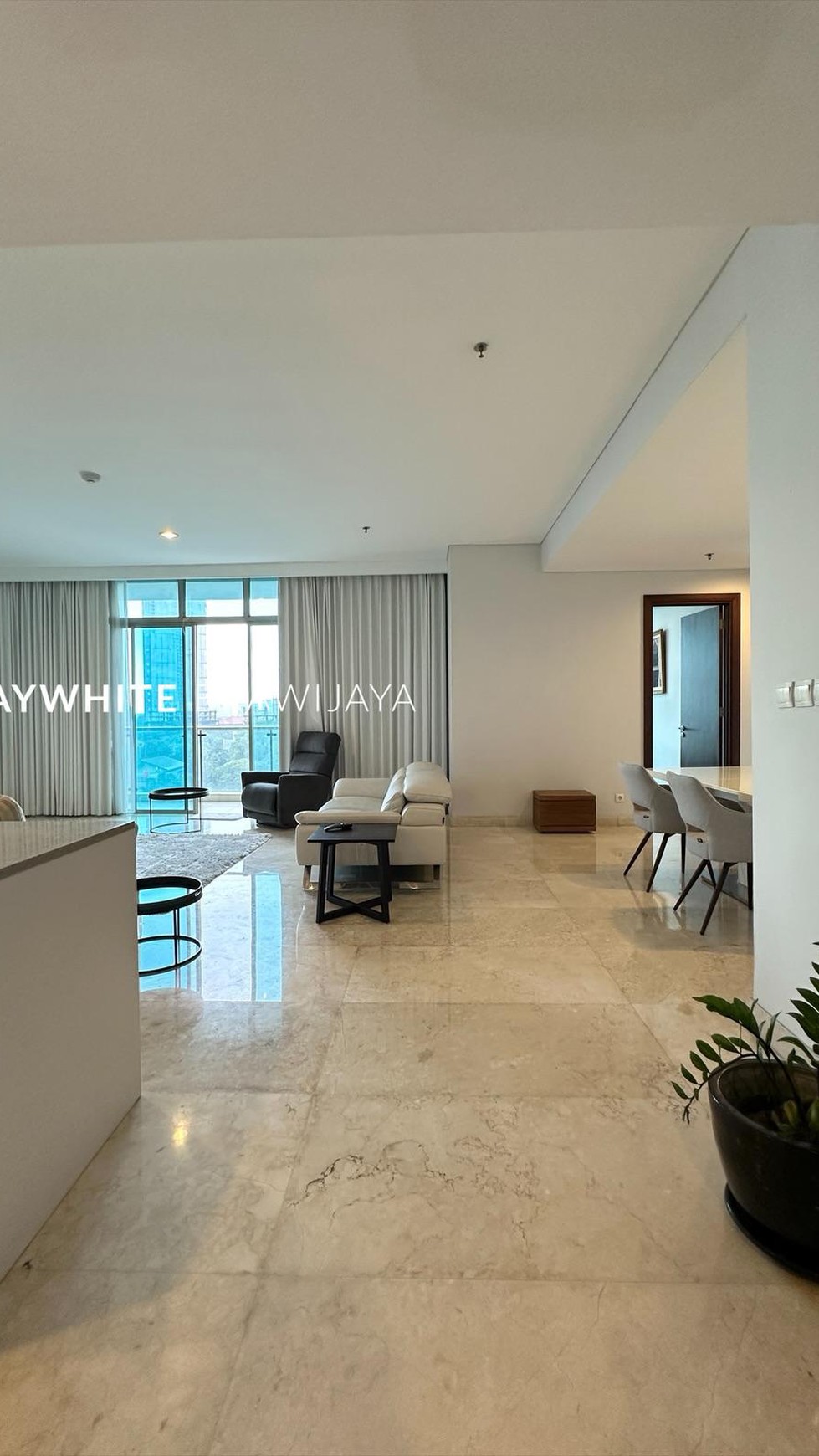 Essence Darmawangsa East Tower 3BR