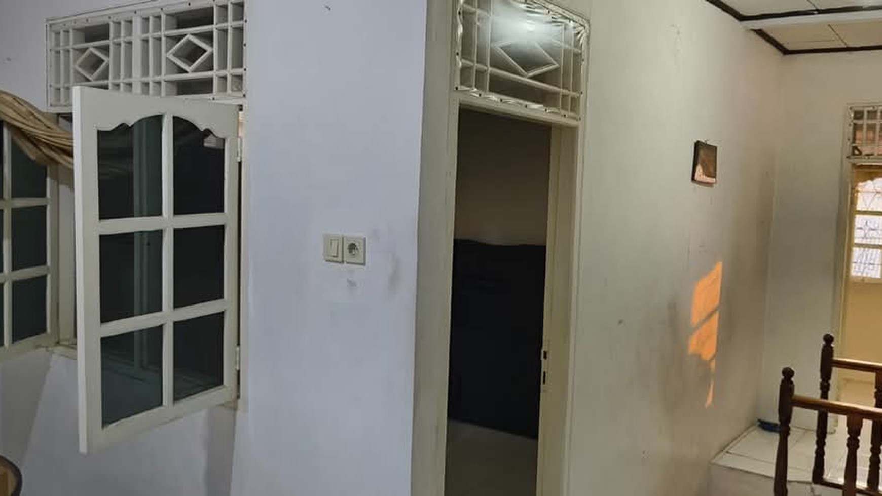 Rumah terawat, rapi lokasi strategis di Jl Johar Baru