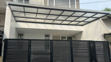 Dijual Rumah Rapih dan Siap Huni di Taman Ratu