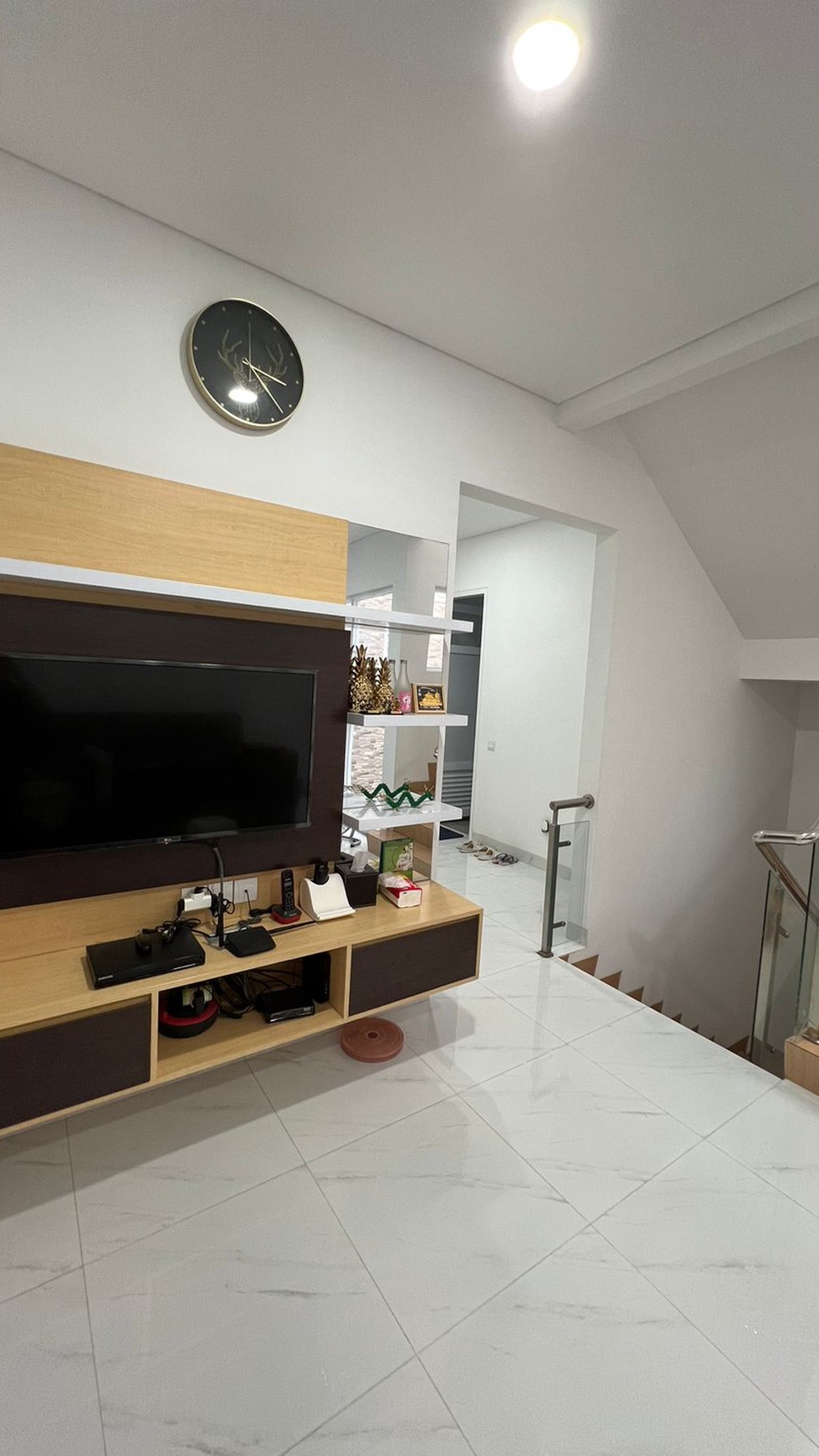 Dijual Rumah Rapih dan Siap Huni di Taman Ratu