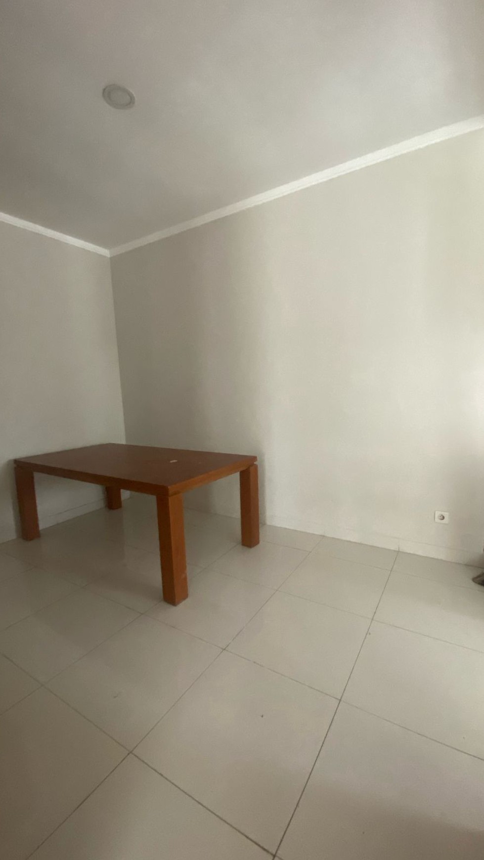 Di Sewakan Rumah Cantik Siap Huni Lingkungan Asri dan Nyaman @Bintaro Sektor 9.