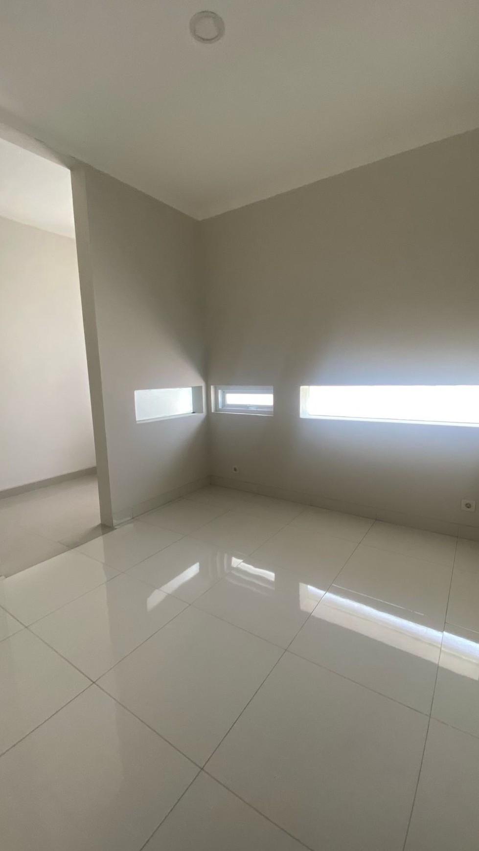 Di Sewakan Rumah Cantik Siap Huni Lingkungan Asri dan Nyaman @Bintaro Sektor 9.