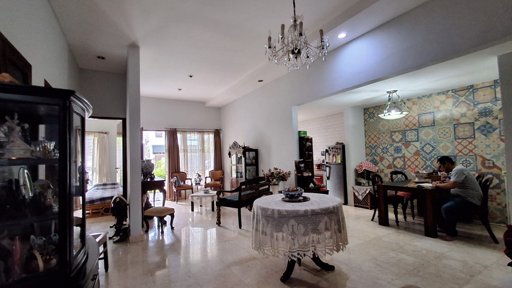 DIJUAL RUMAH 2 LT Lokasi STRATEGIS Lebak Bulus Jaksel
