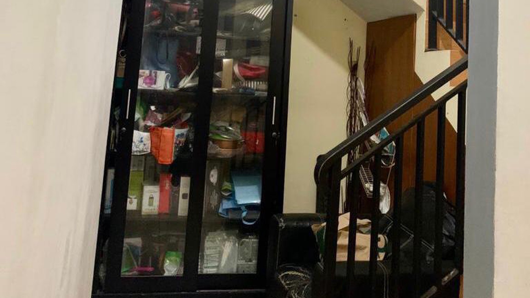 Dijual Cepat Rumah Tinggal lokasi strategis daerah Selatan dekat exit tol Andara.