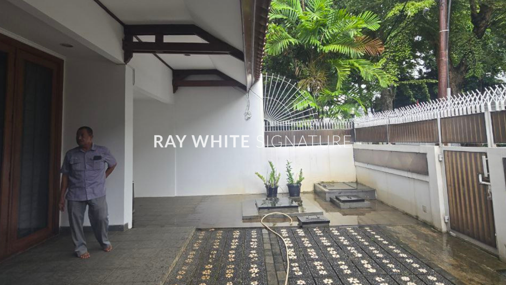 Rumah Hitung Tanah Area Cipete