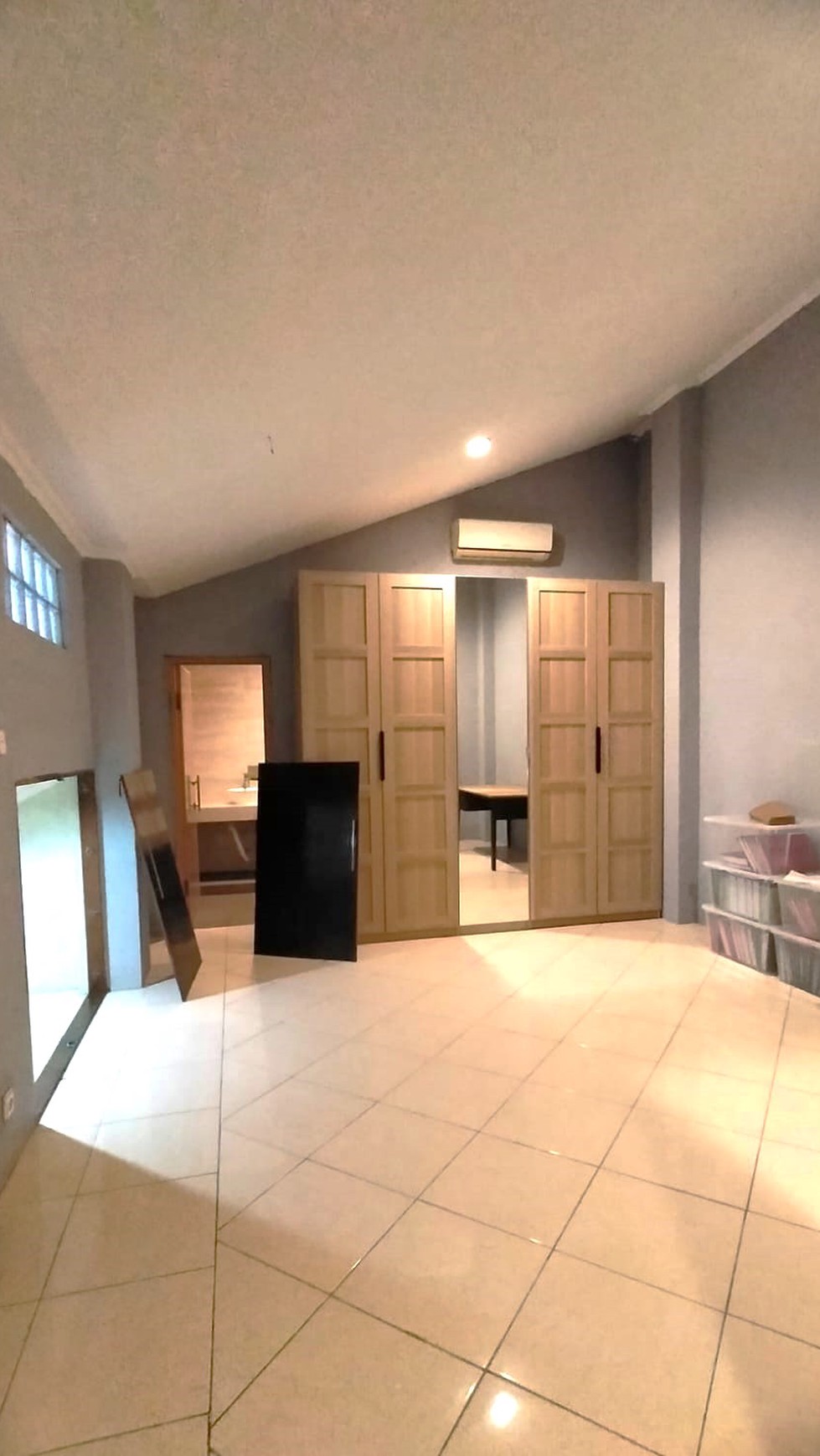 Rumah baru renovasi bisa untuk usaha didaerah Andara -Jaksel.