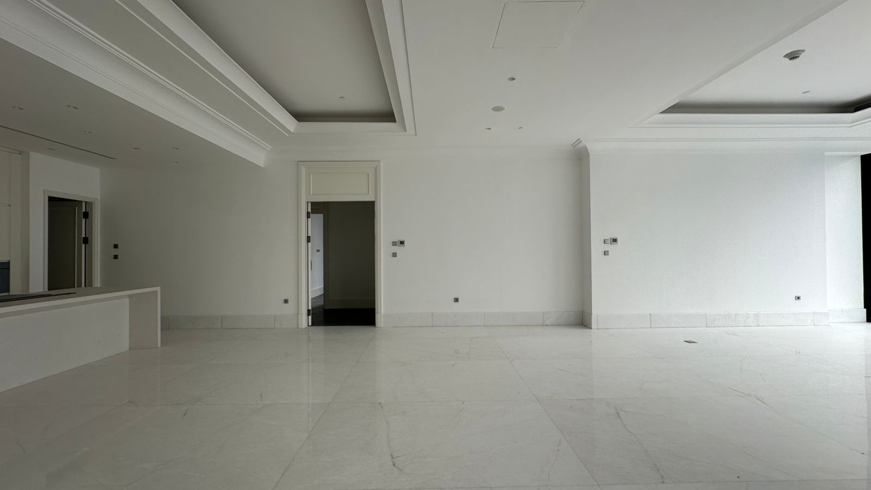 Disewa Apartemen Mewah St. Regis Kuningan
