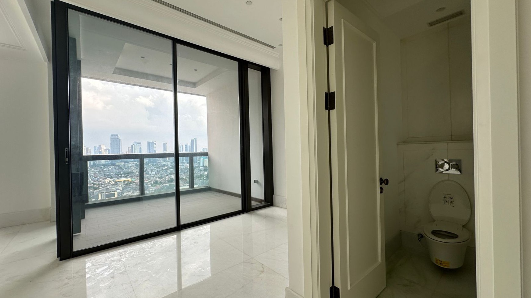 Disewa Apartemen Mewah St. Regis Kuningan