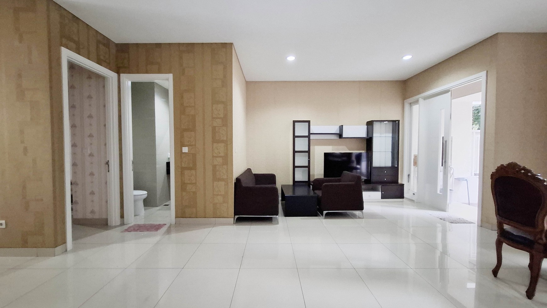 Rumah, Twonhouse Jarang ada, rapi, siap huni Lokasi strategis di Sherwood, Kelapa Gading