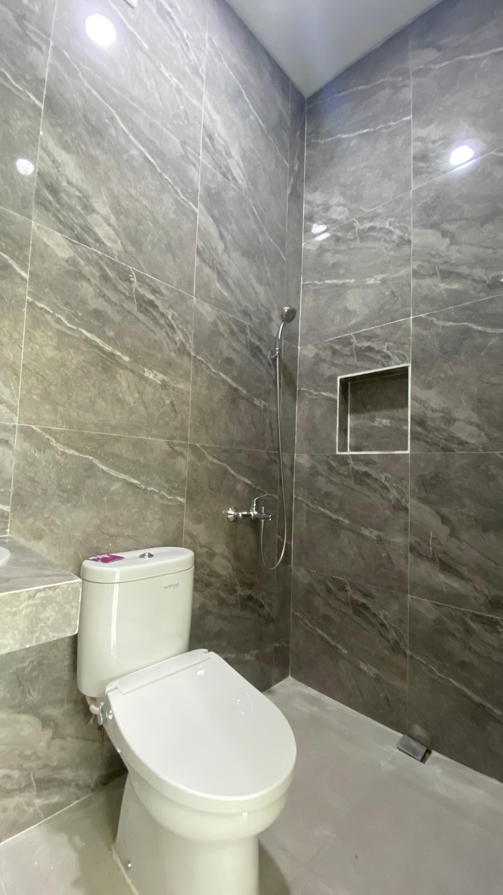 Rumah brand new Minimalis di Graha Bintaro