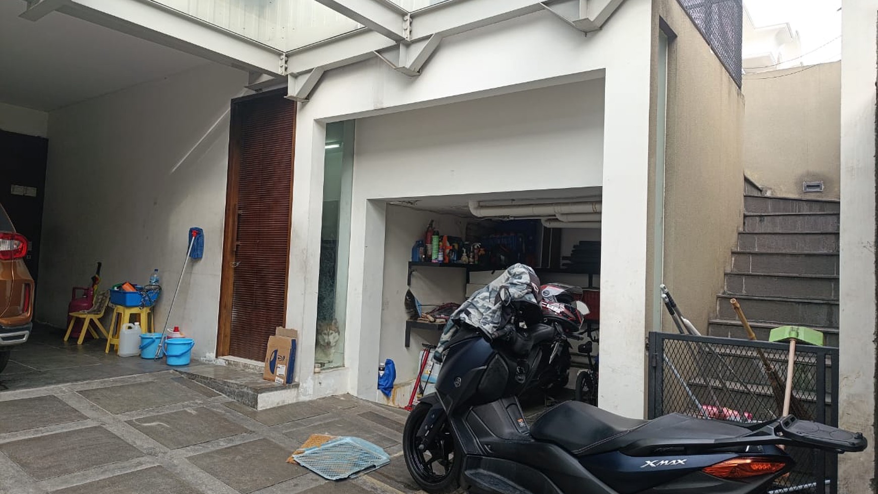 Rumah 4 lantai bagus semi furnished ,Minim Renov di Kelapa Gading