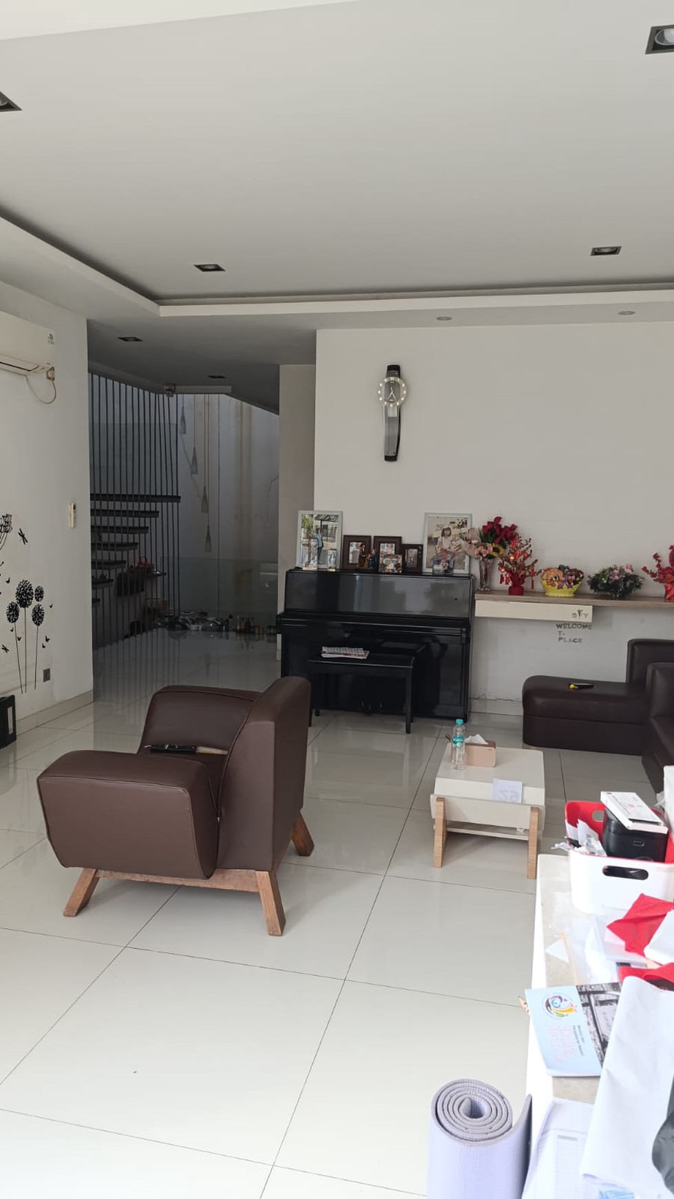 Rumah 4 lantai bagus semi furnished ,Minim Renov di Kelapa Gading