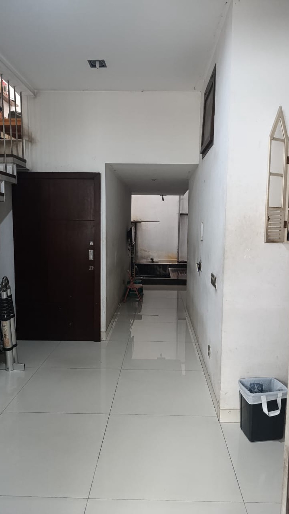 Rumah 4 lantai bagus semi furnished ,Minim Renov di Kelapa Gading