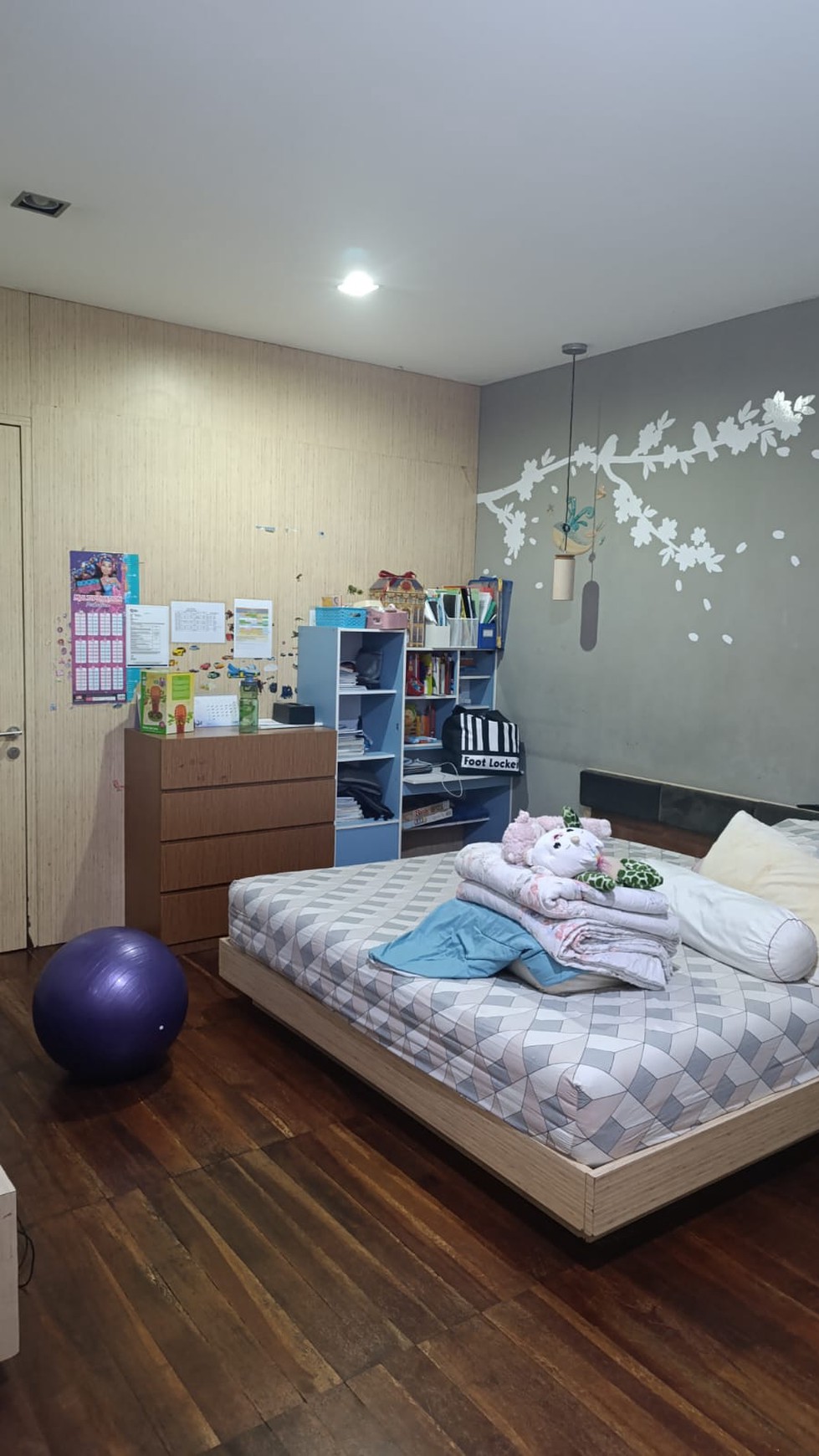 Rumah 4 lantai bagus semi furnished ,Minim Renov di Kelapa Gading
