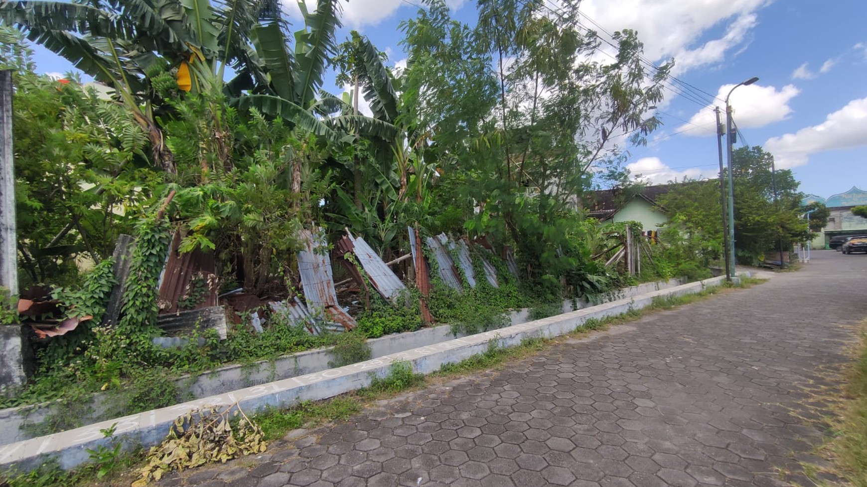 Tanah 324 Meter Persegi Lokasi Dekat XT Square Pandeyan Umbulharjo Yogyakarta