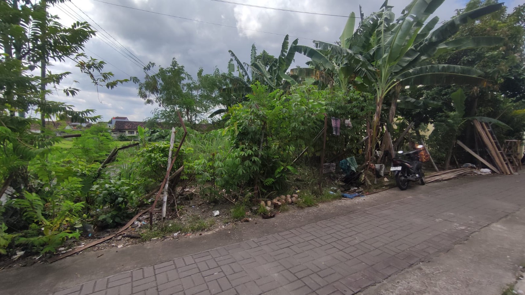 Tanah 324 Meter Persegi Lokasi Dekat XT Square Pandeyan Umbulharjo Yogyakarta