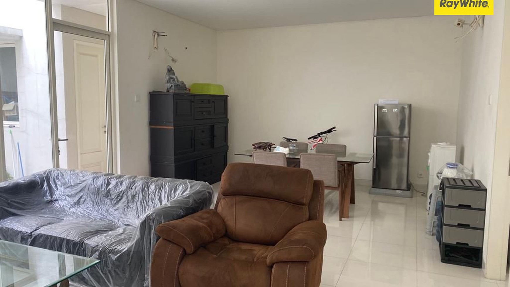 Dijual Rumah 2 Lantai di Grand Pakuwon North Victoria Surabaya