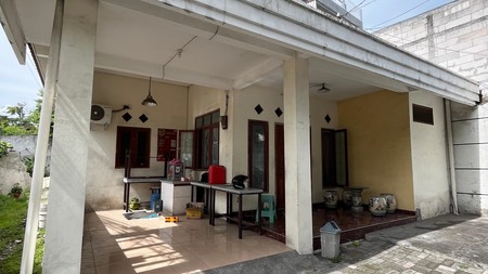 Dijual Rumah di Nol Jalan Raya Ketintang Surabaya