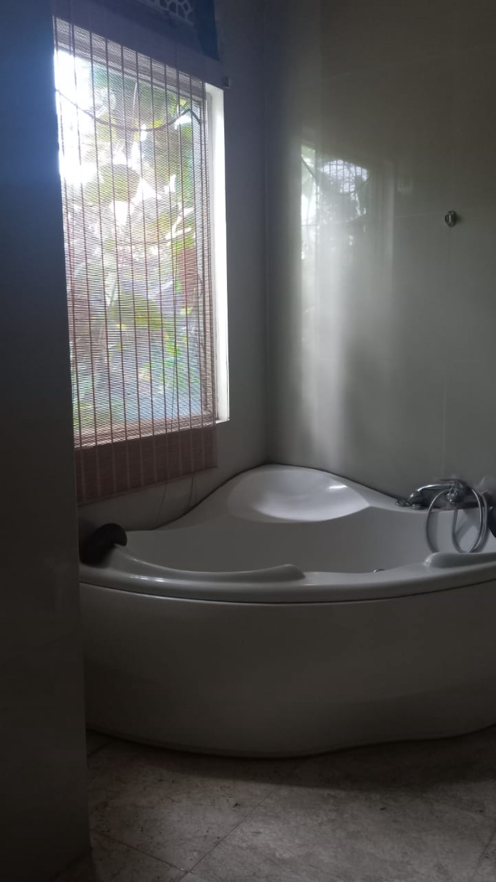 Rumah 1 lantai Posisi di Hook di Pondok Aren