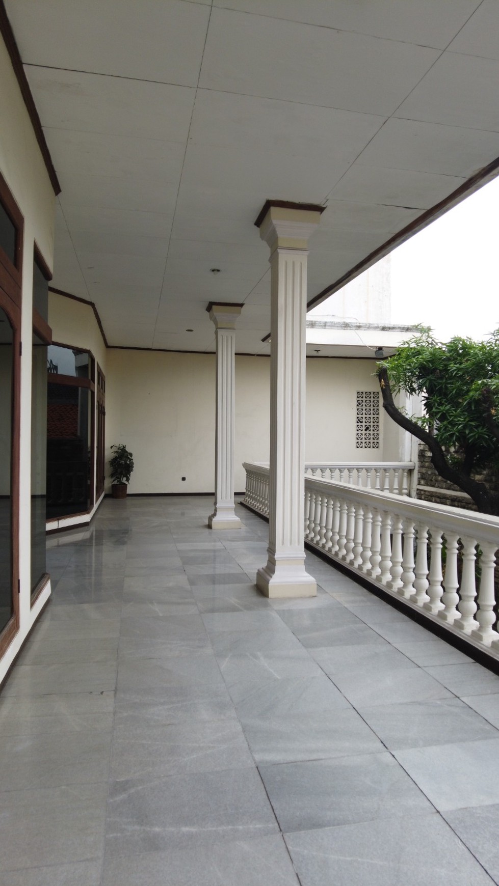 Dijual Rumah Mewah 2 lantai di Cipete, Lokasi strategis, dekat ke Antasari , Kemang, dan Pondok Indah, Cocok untuk usaha kost-kostan!