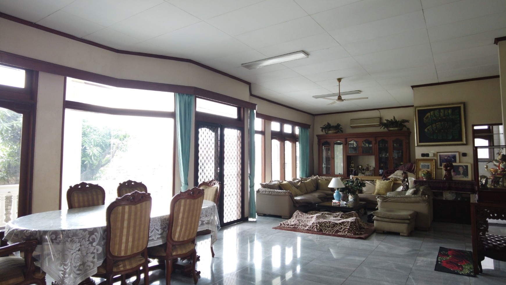 Dijual Rumah Mewah 2 lantai di Cipete, Lokasi strategis, dekat ke Antasari , Kemang, dan Pondok Indah, Cocok untuk usaha kost-kostan!