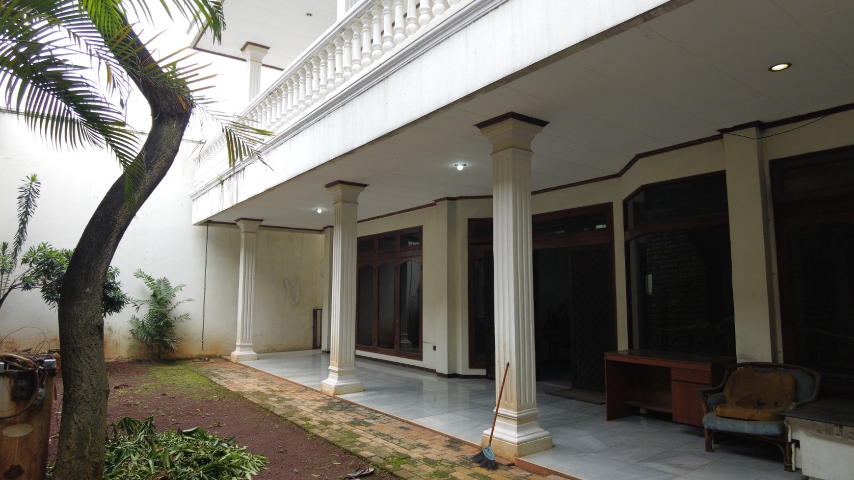 Dijual Rumah Mewah 2 lantai di Cipete, Lokasi strategis, dekat ke Antasari , Kemang, dan Pondok Indah, Cocok untuk usaha kost-kostan!