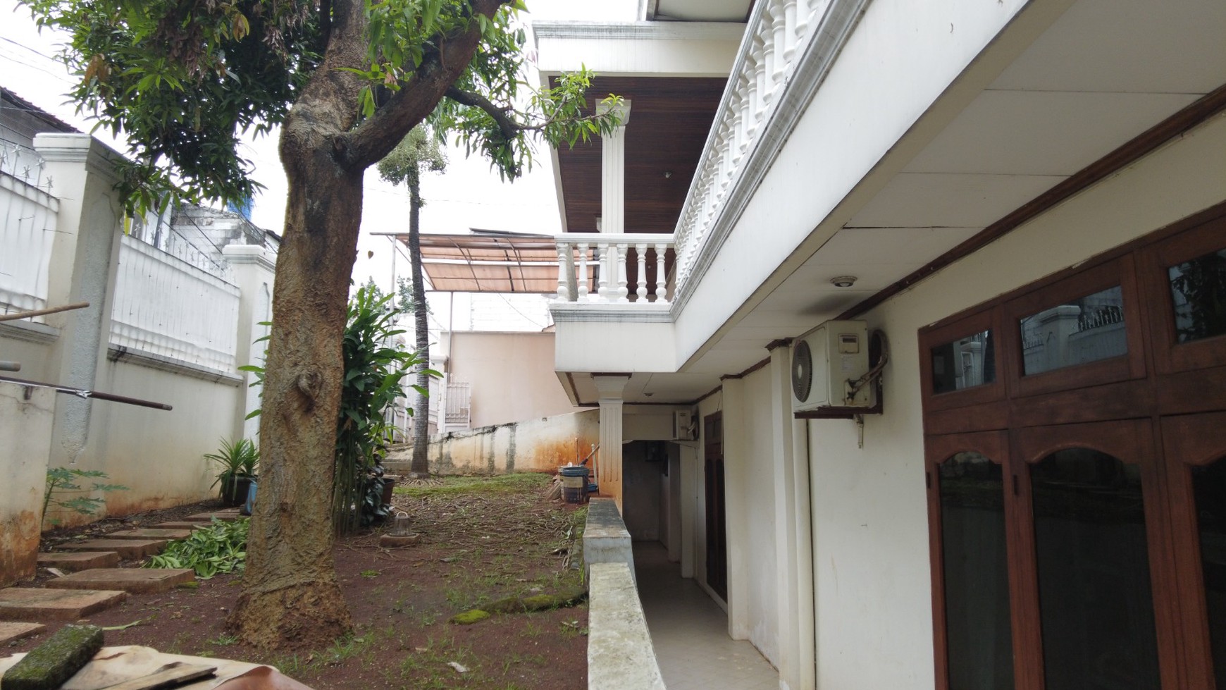 Dijual Rumah Mewah 2 lantai di Cipete, Lokasi strategis, dekat ke Antasari , Kemang, dan Pondok Indah, Cocok untuk usaha kost-kostan!
