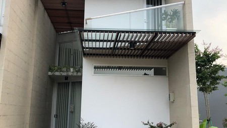 Rumah di Kebayoran Piazza Bintaro Jaya, siap huni dan murah