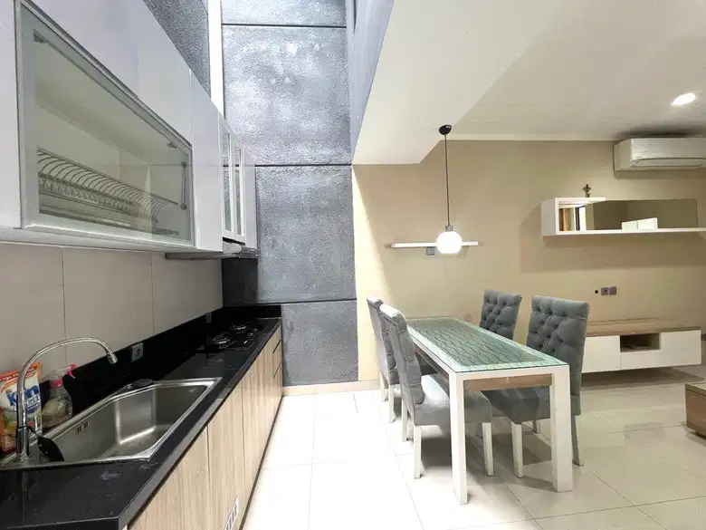 Rumah sdh renov di Kebayoran Harmony Bintaro dan Furnished