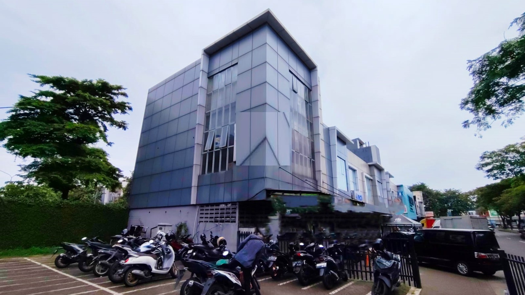 Ruko bagus, Cocok untuk Usaha di Graha Raya Bintaro