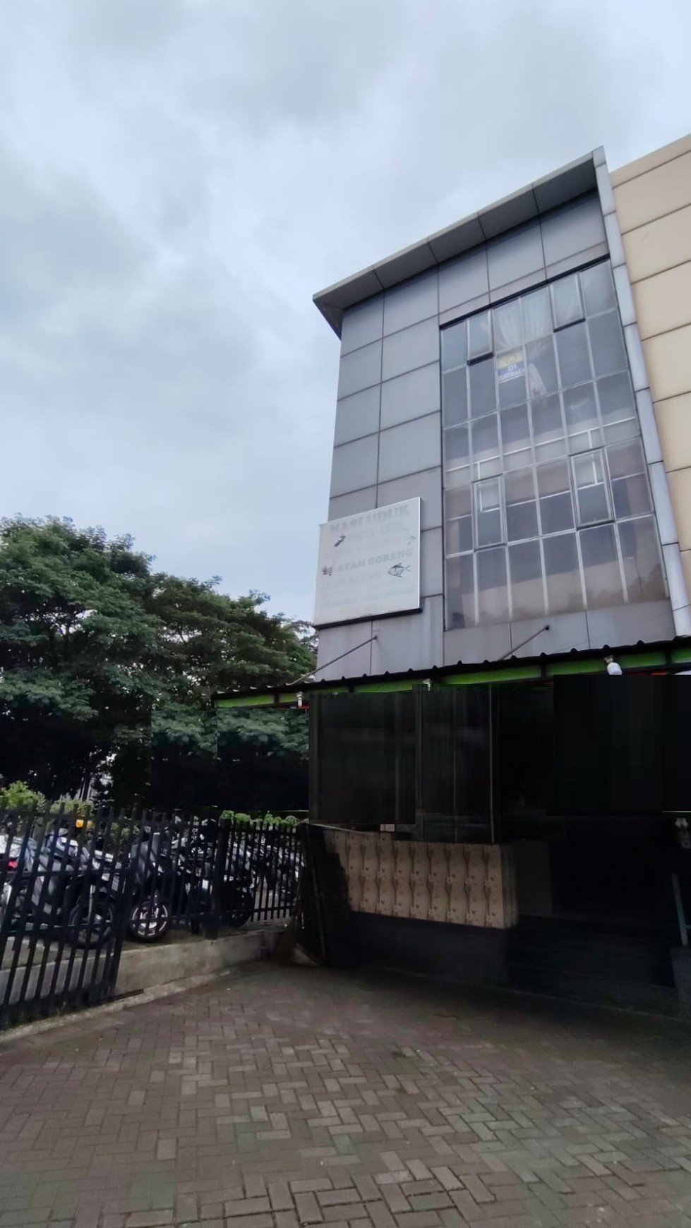 Ruko bagus, Cocok untuk Usaha di Graha Raya Bintaro