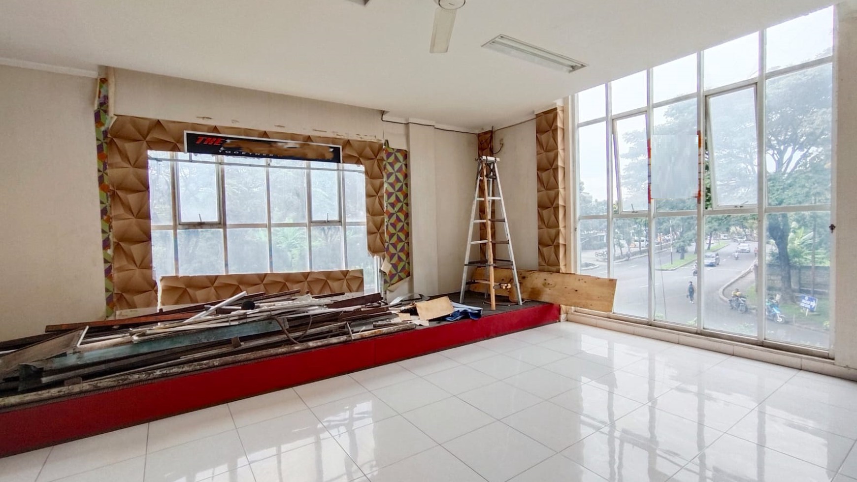 Ruko bagus, Cocok untuk Usaha di Graha Raya Bintaro