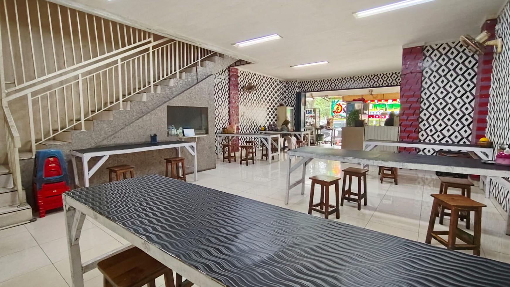 Ruko bagus, Cocok untuk Usaha di Graha Raya Bintaro