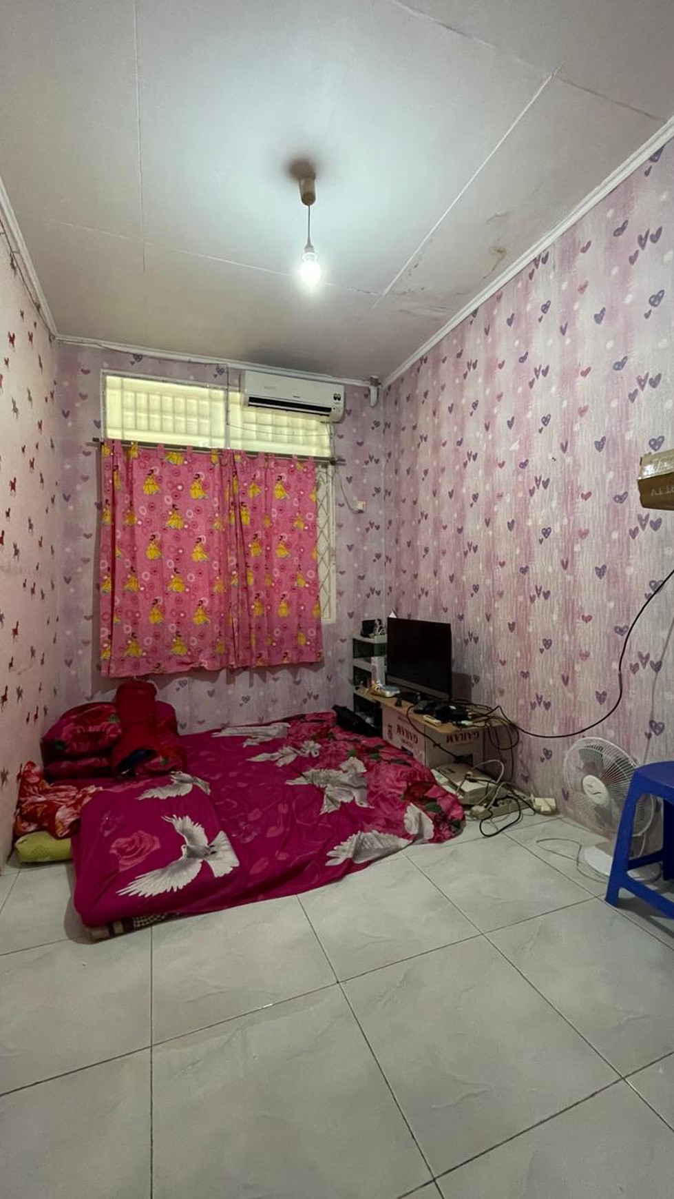 Rumah Minimalis, 2 Lantai, Bebas banjir di Bintaro Sektor 9