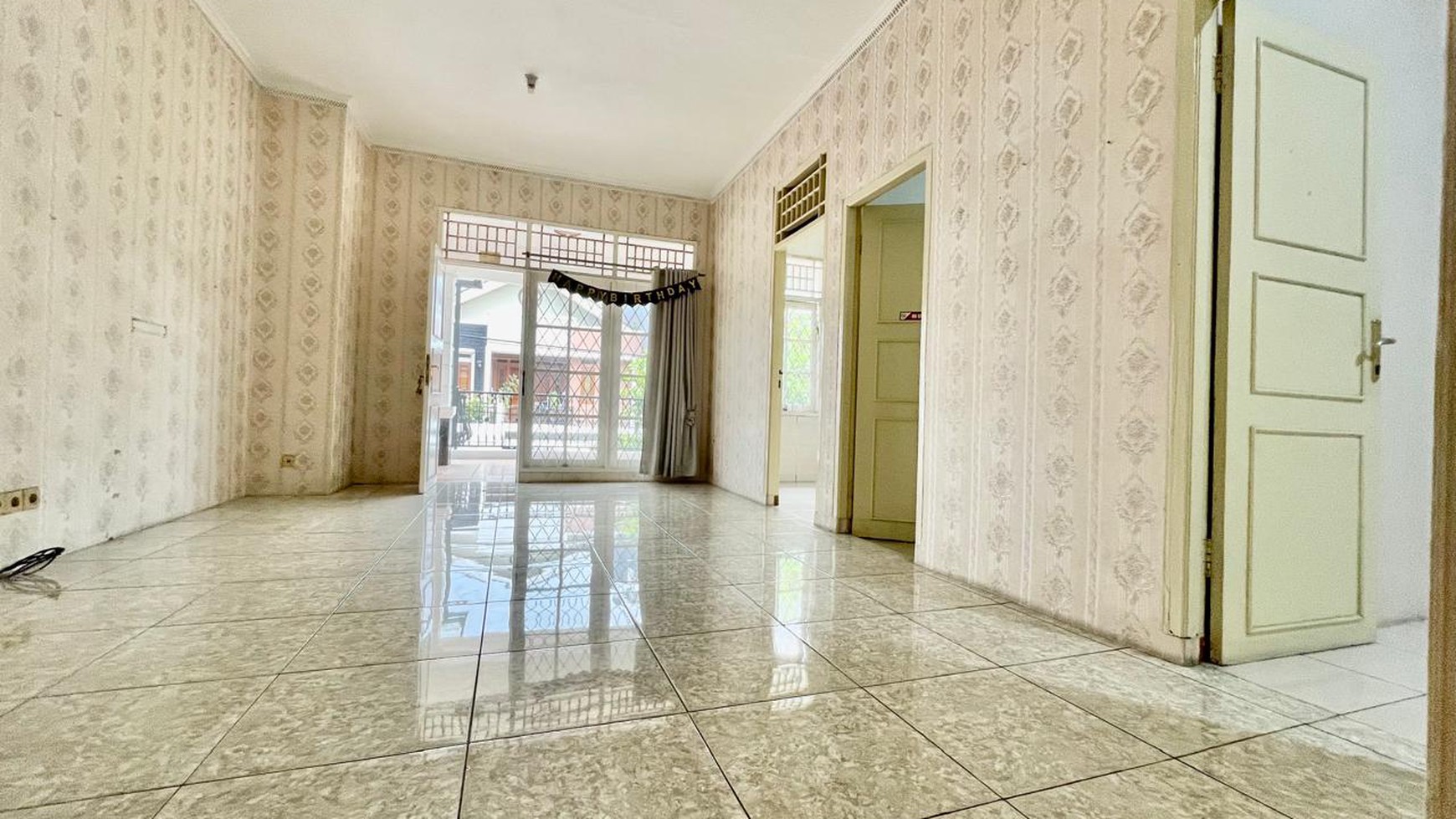 Rumah Minimalis, 2 Lantai, Bebas banjir di Bintaro Sektor 9