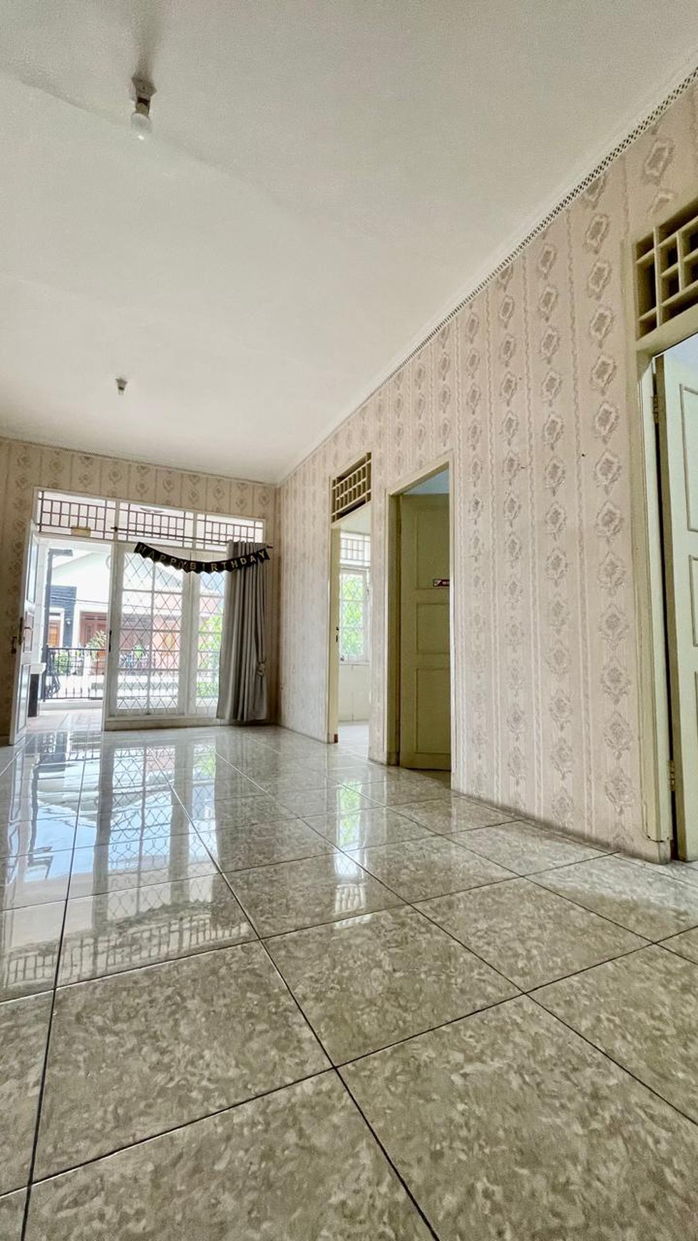 Rumah Minimalis, 2 Lantai, Bebas banjir di Bintaro Sektor 9