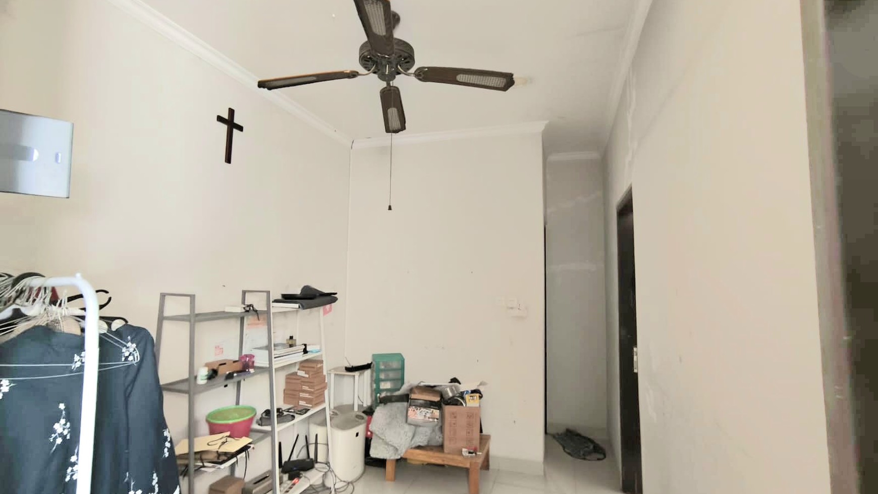 Rumah Cantik,  Rapi Siap Huni di Kota Wisata Cibubur 