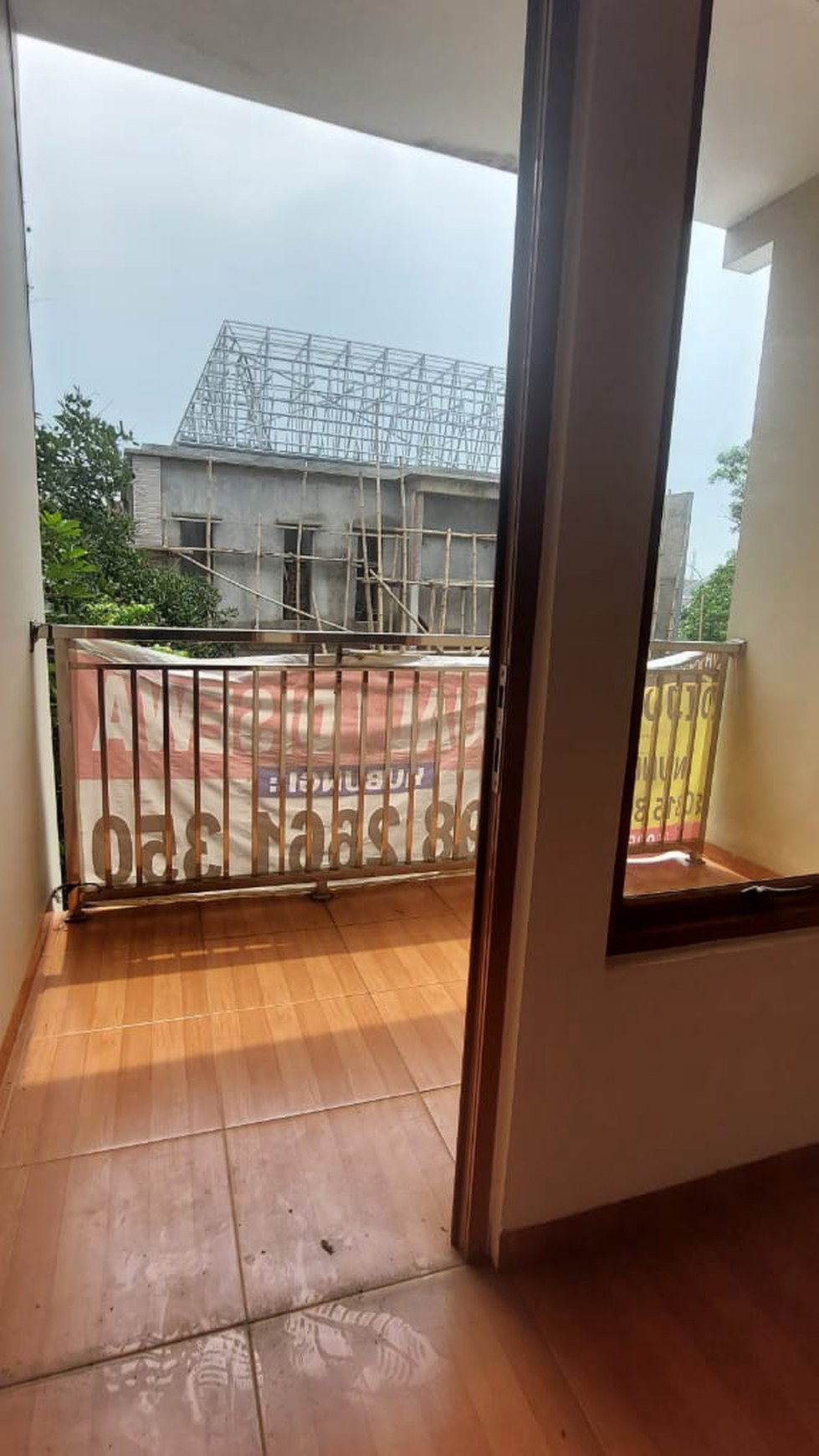 Rumah di Grand Wisata Modern, Nyaman/asri, dan bebas banjir dalam Cluster Garden Terrace.