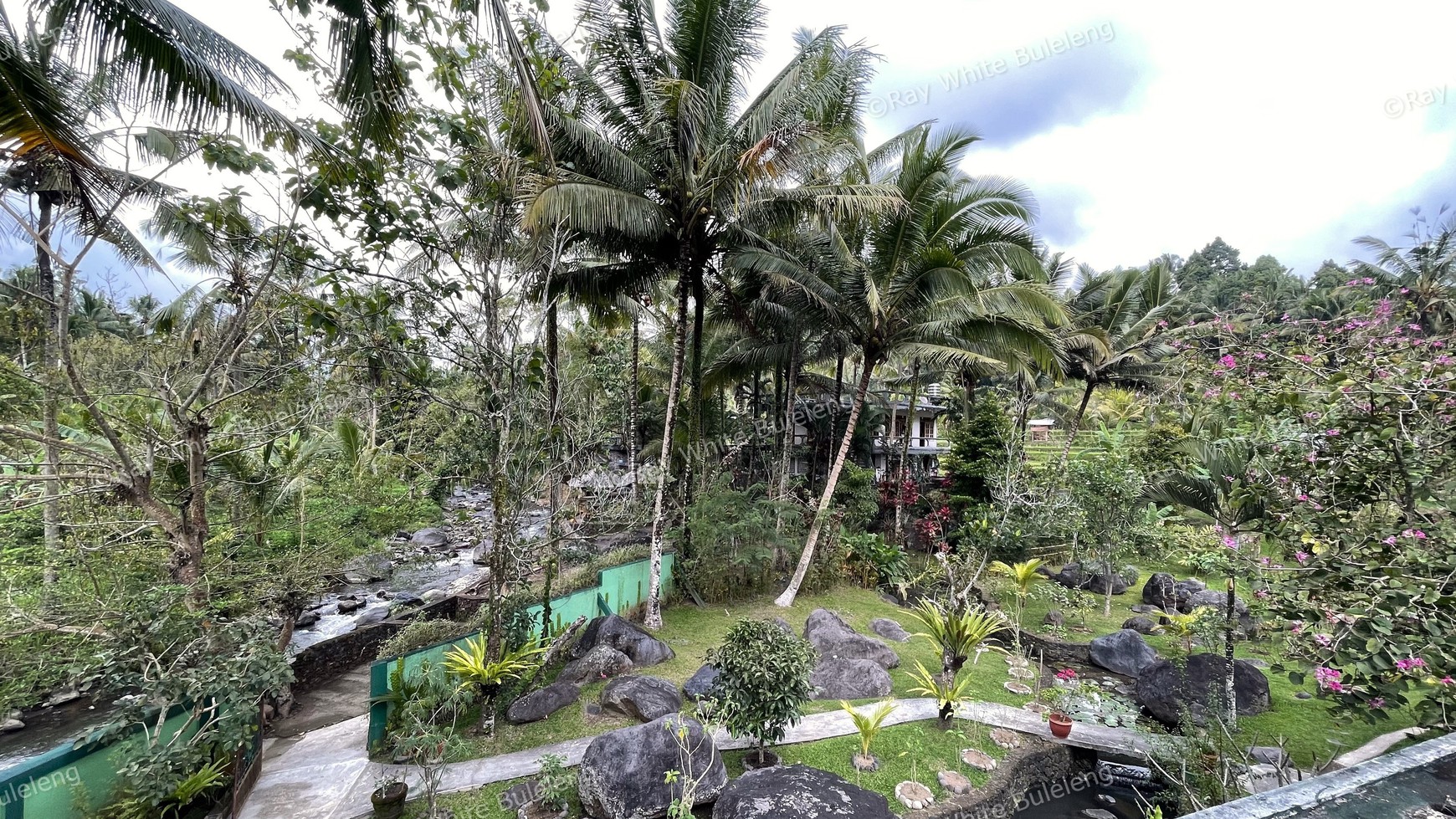 A HOUSE WITH RICEFIELD VIEW IN SERIRIT