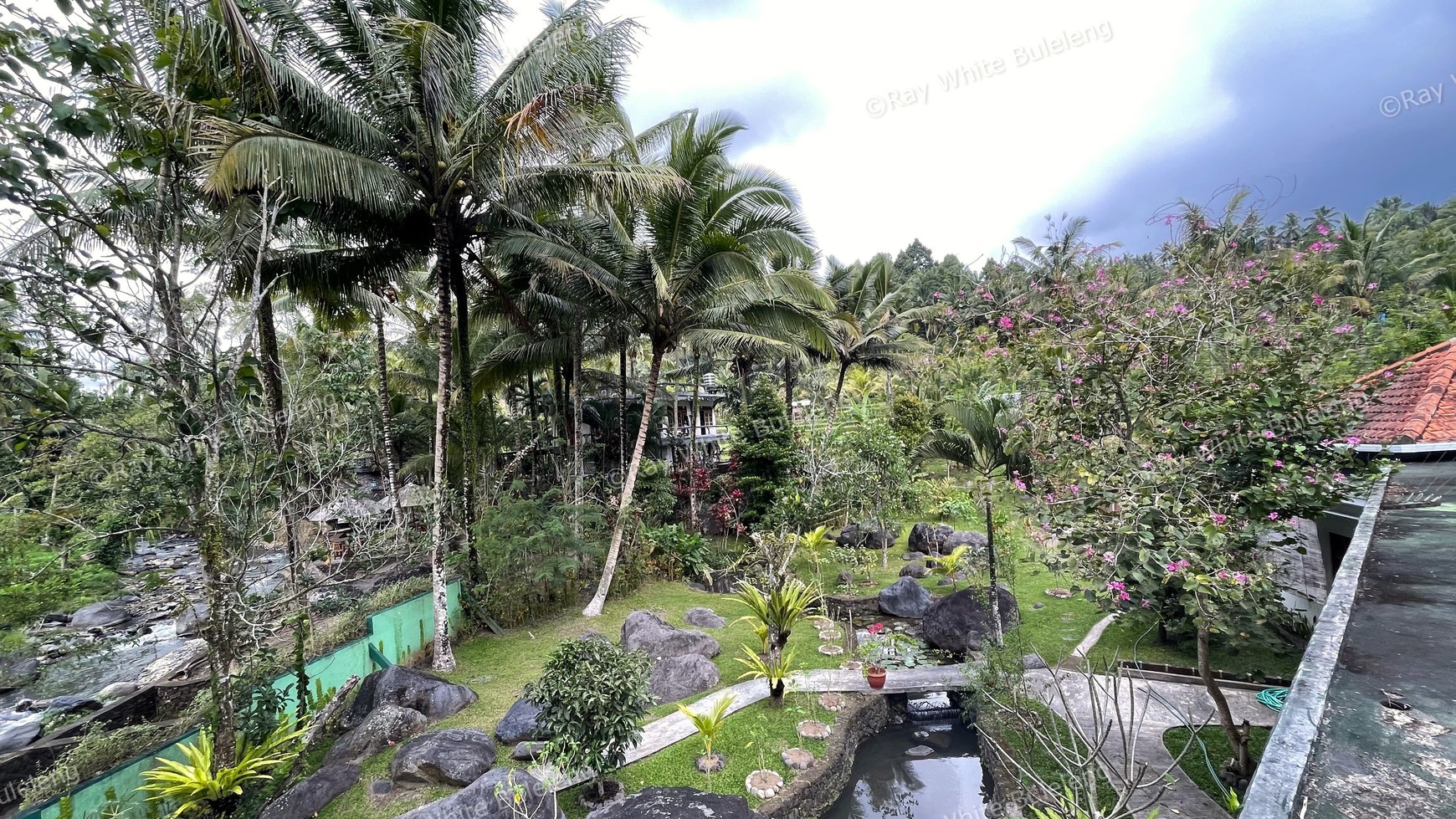 A HOUSE WITH RICEFIELD VIEW IN SERIRIT