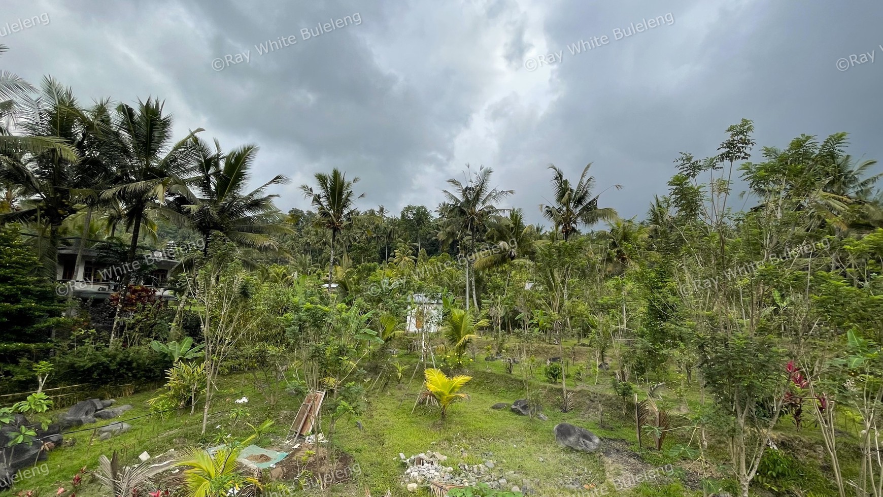 A HOUSE WITH RICEFIELD VIEW IN SERIRIT