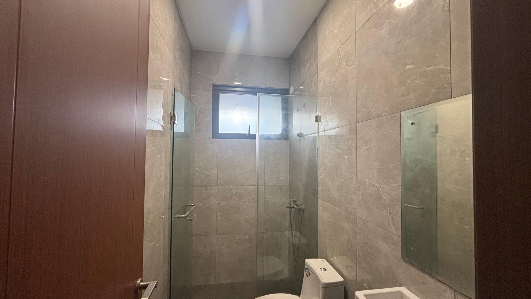 Rumah Miami Unfurnished Brand New  di Kota Wisata Cibubur 