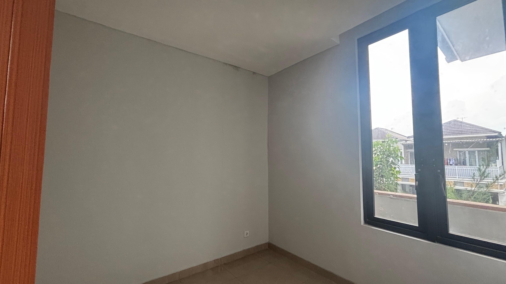 Rumah Miami Unfurnished Brand New  di Kota Wisata Cibubur 