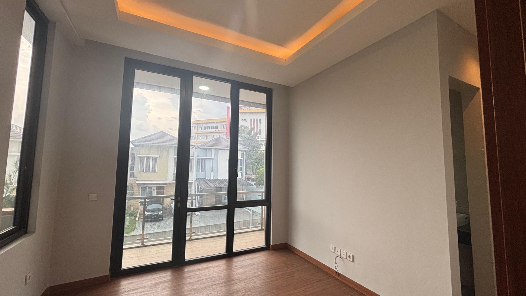 Rumah Miami Unfurnished Brand New  di Kota Wisata Cibubur 