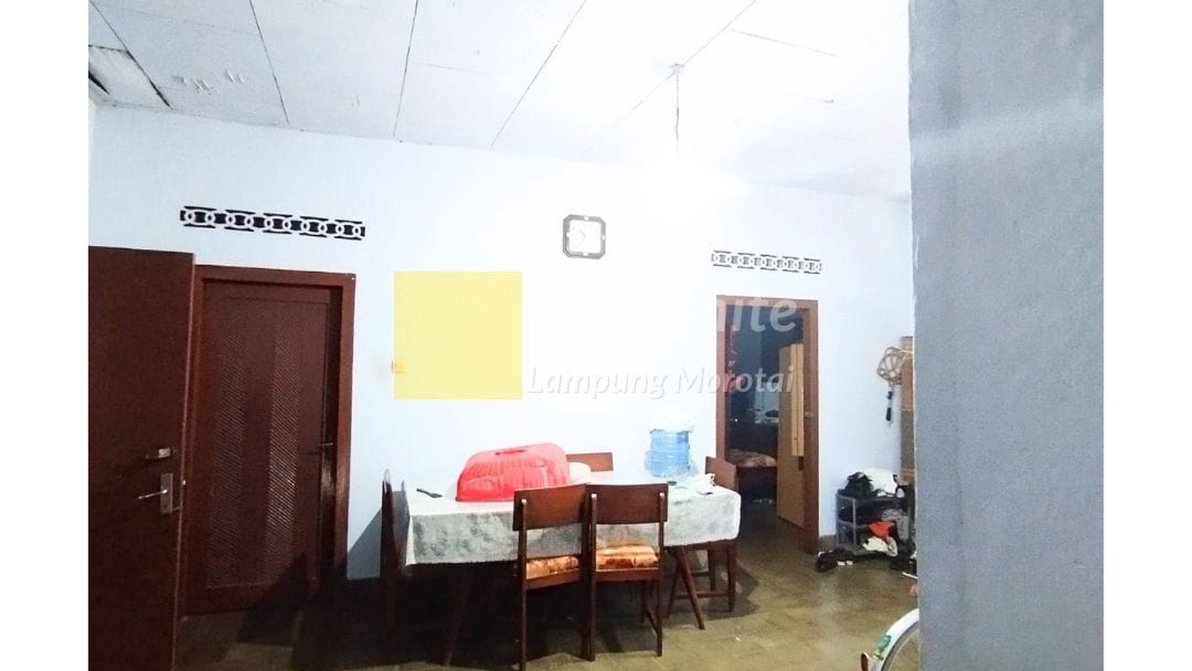 Dijual Rumah dengan Pekarangan Luas Di Pusat KOta br