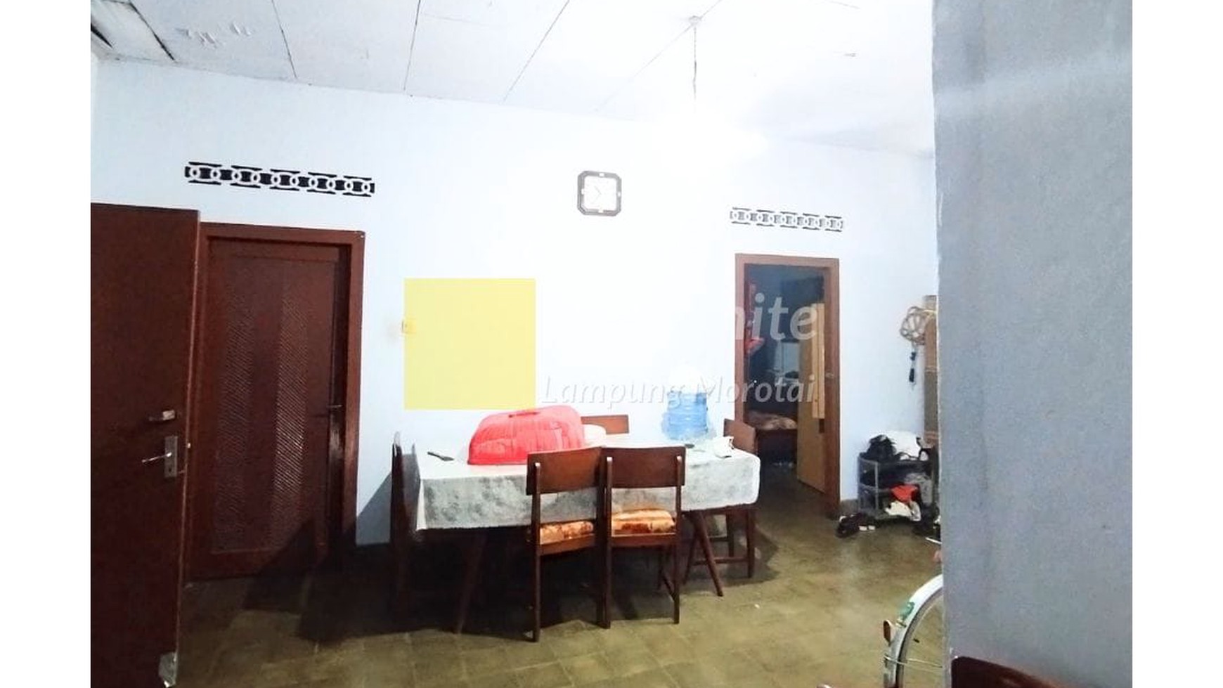 Dijual Rumah dengan Pekarangan Luas Di Pusat KOta br