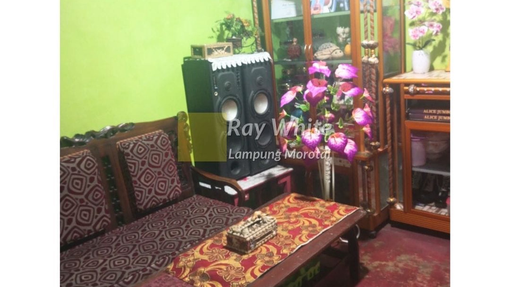 Dijual Rumah di Depan Jalan Lebar aspal is