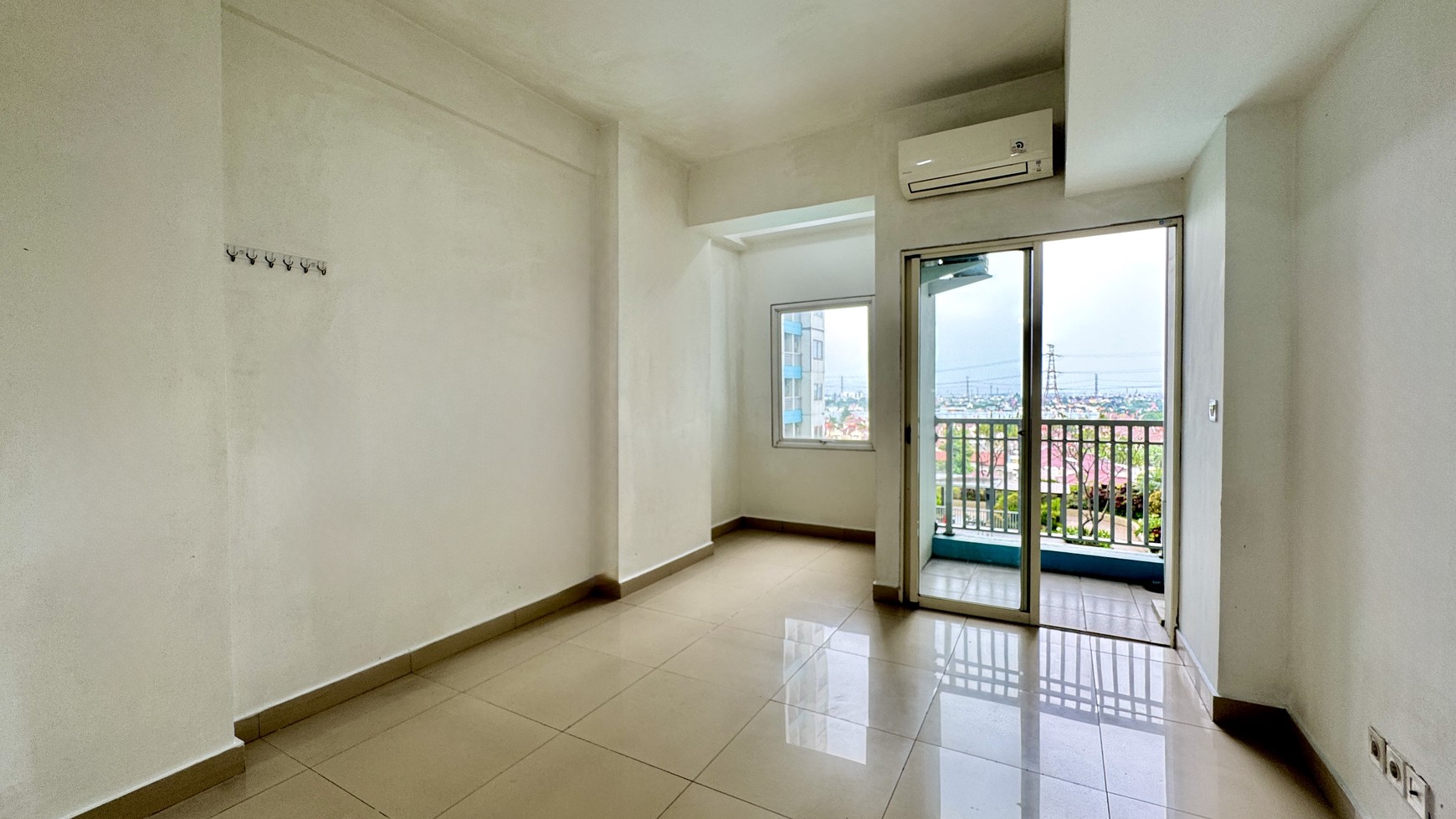 Disewa Apartemen The Nest Puri, Karang Tengah