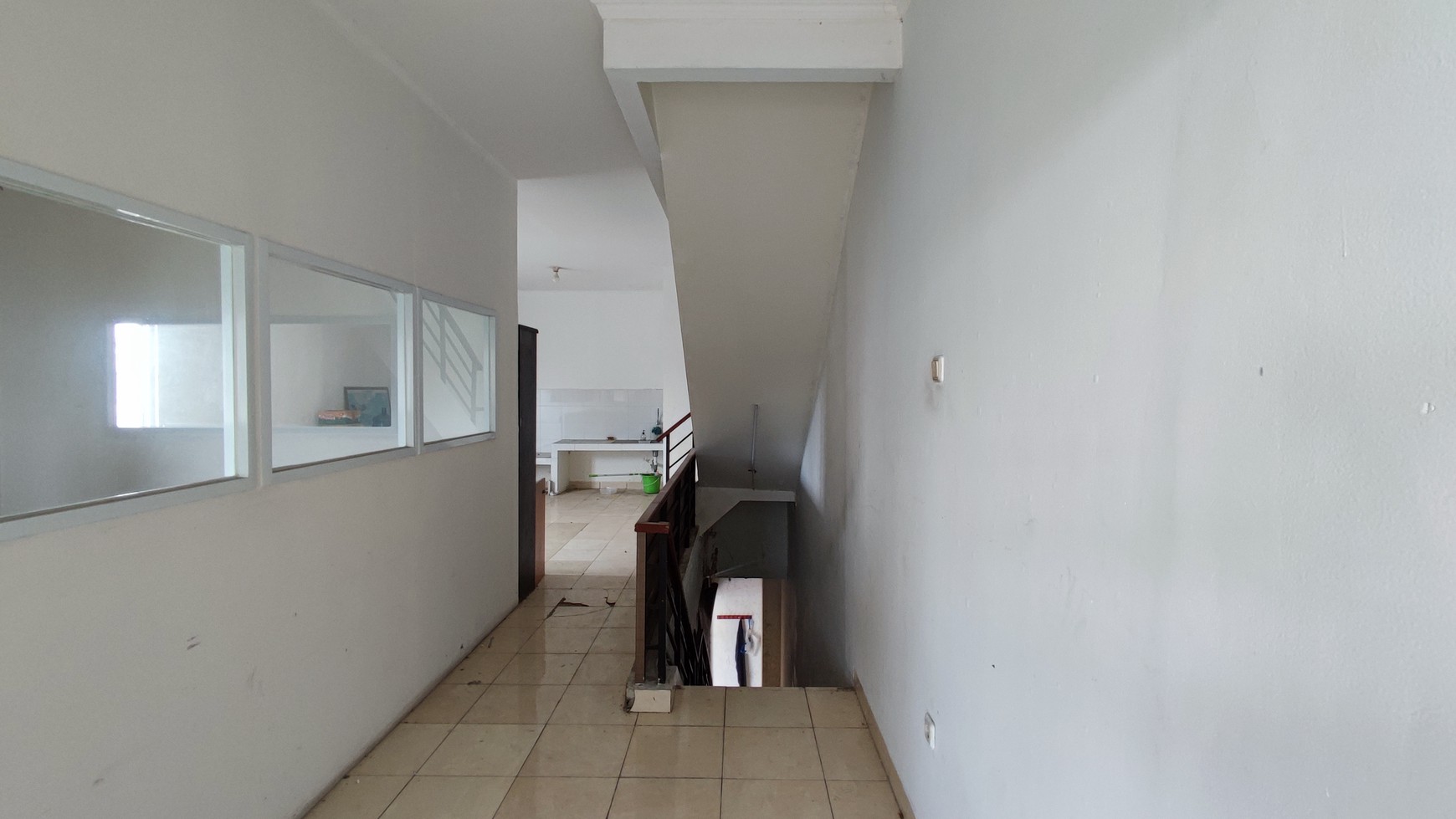 Fast Rent. Ruko posisi hoek Ruko Tematik, Gading Serpong