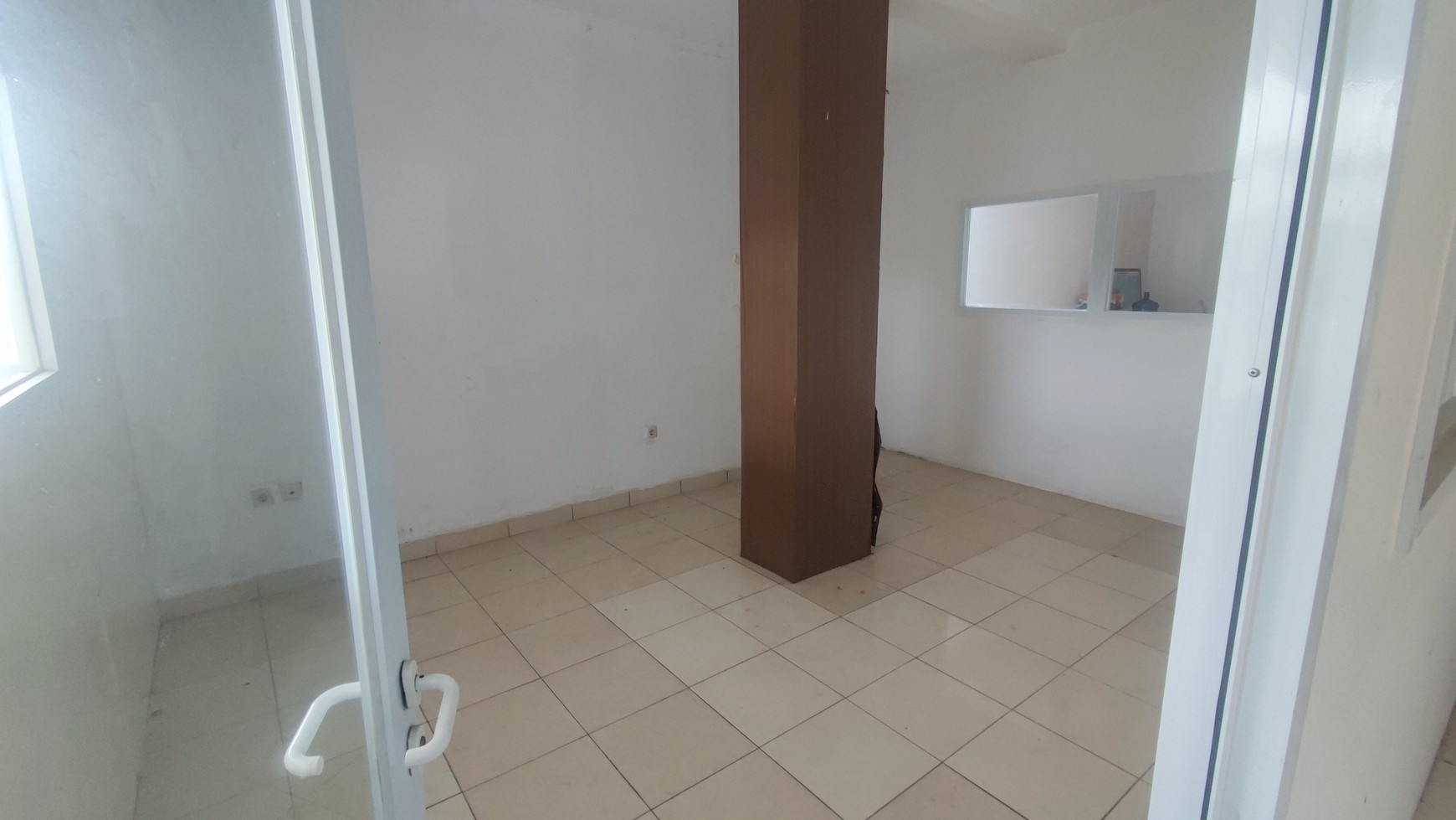 Fast Rent. Ruko posisi hoek Ruko Tematik, Gading Serpong